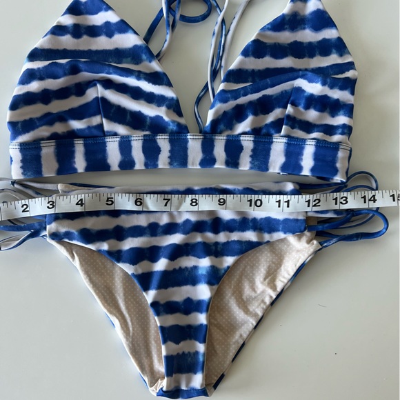 *RARE* ACACIA BIKINI IN ROYAL BLUE TYE DIE SIZE LARGE - Picture 4 of 7
